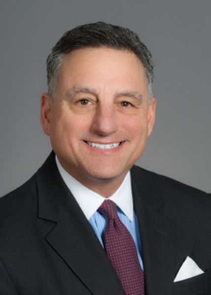 Robert J Nahigian